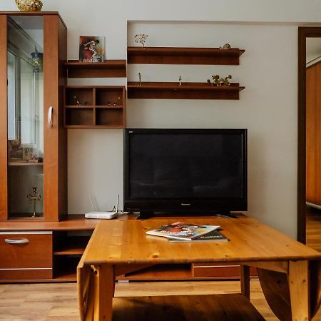 Old Town Historic Apartment With Backyard Mini Park Bucureşti Eksteriør bilde