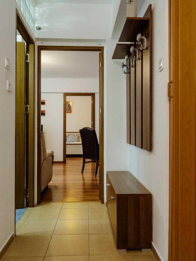 Old Town Historic Apartment With Backyard Mini Park Bucureşti Eksteriør bilde