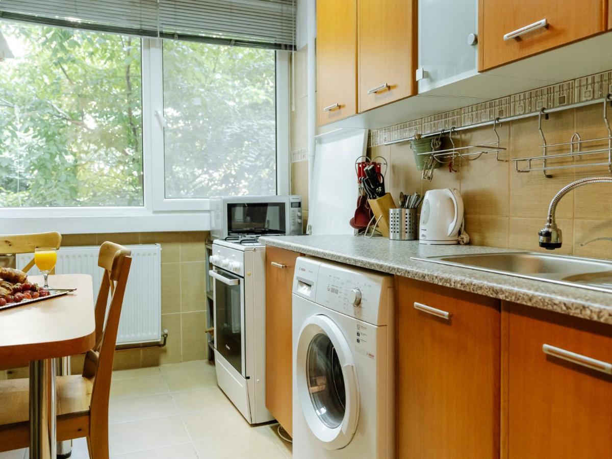 Old Town Historic Apartment With Backyard Mini Park Bucureşti Eksteriør bilde