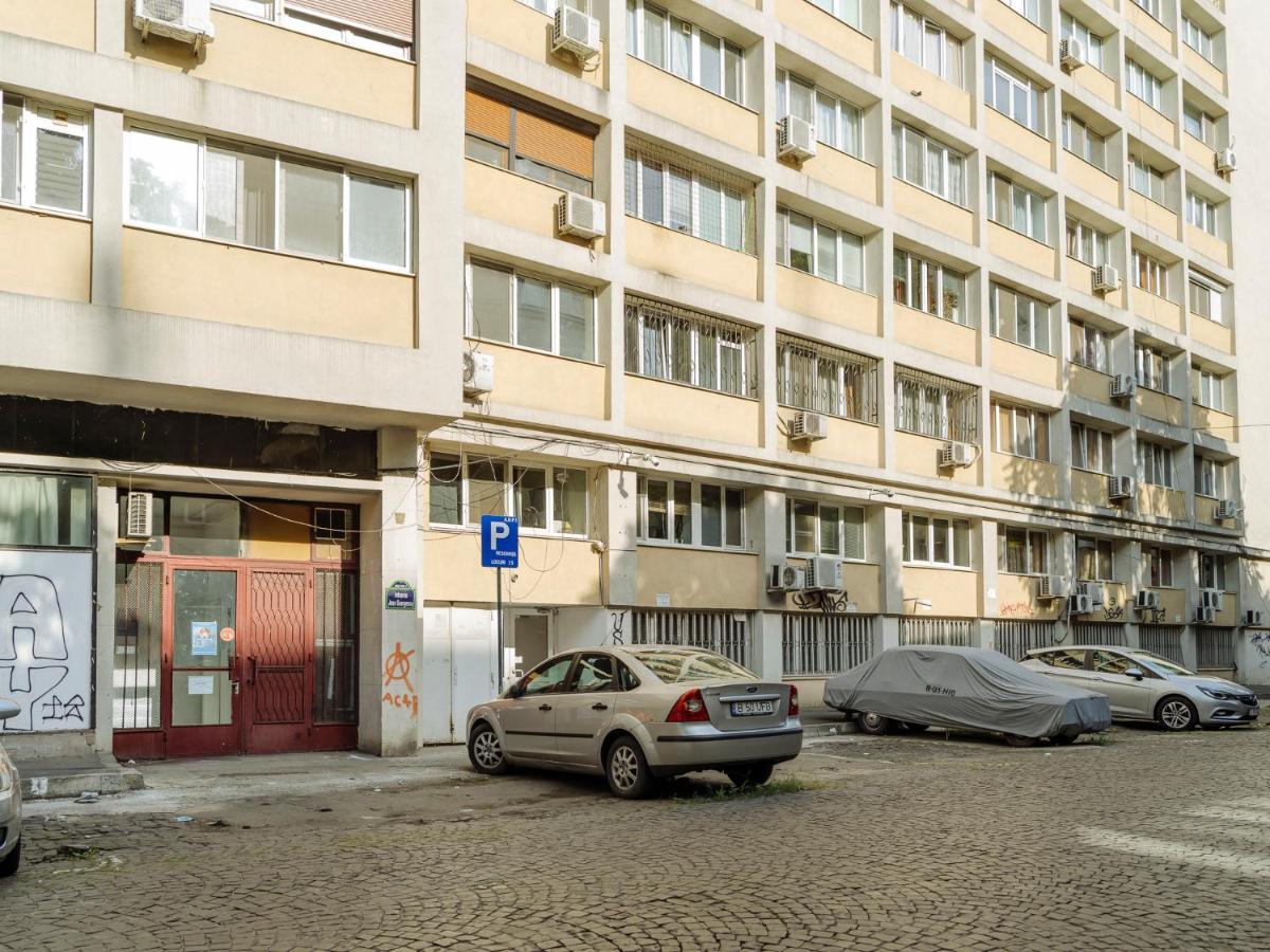 Old Town Historic Apartment With Backyard Mini Park Bucureşti Eksteriør bilde